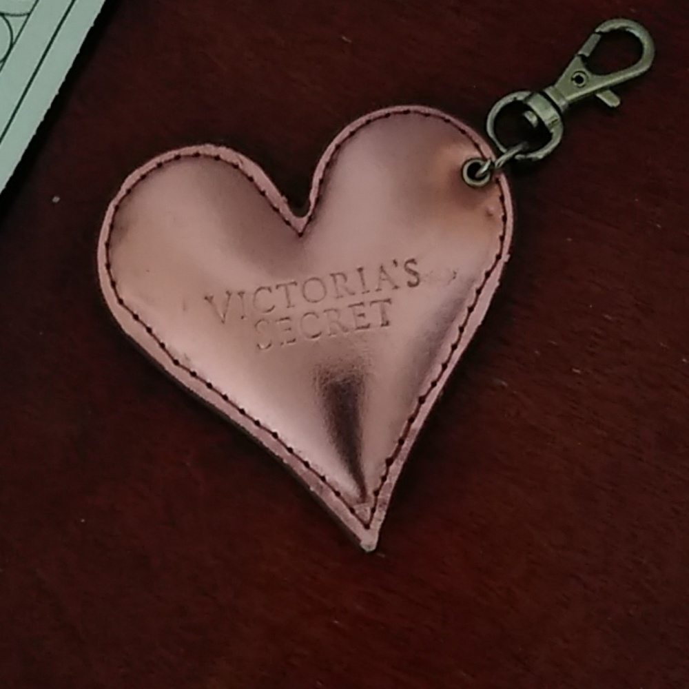 Like new. Victoria secret heart keychain